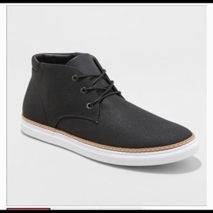 Black Canvas Hi-Top Dress Sneaker. Size 10.5 (RAY)